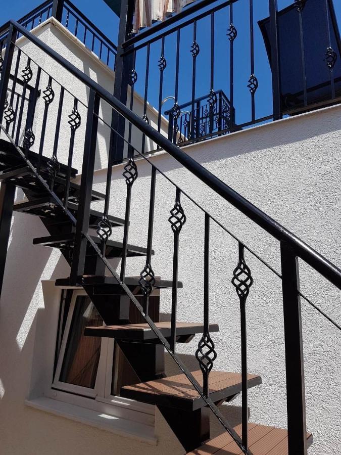 Sunshine Apartment With Private Pool And Parking Cattaro Esterno foto