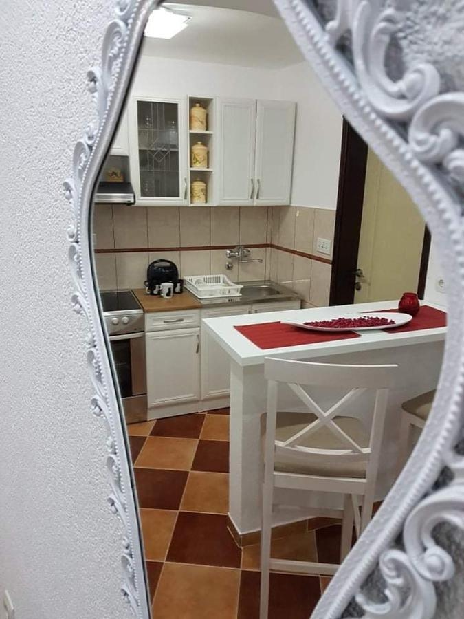 Sunshine Apartment With Private Pool And Parking Cattaro Esterno foto