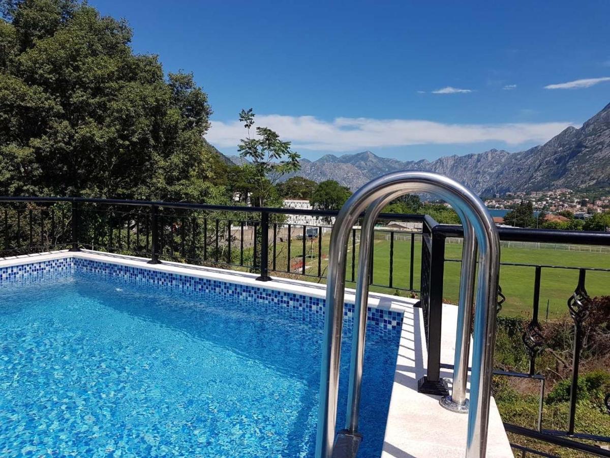 Sunshine Apartment With Private Pool And Parking Cattaro Esterno foto