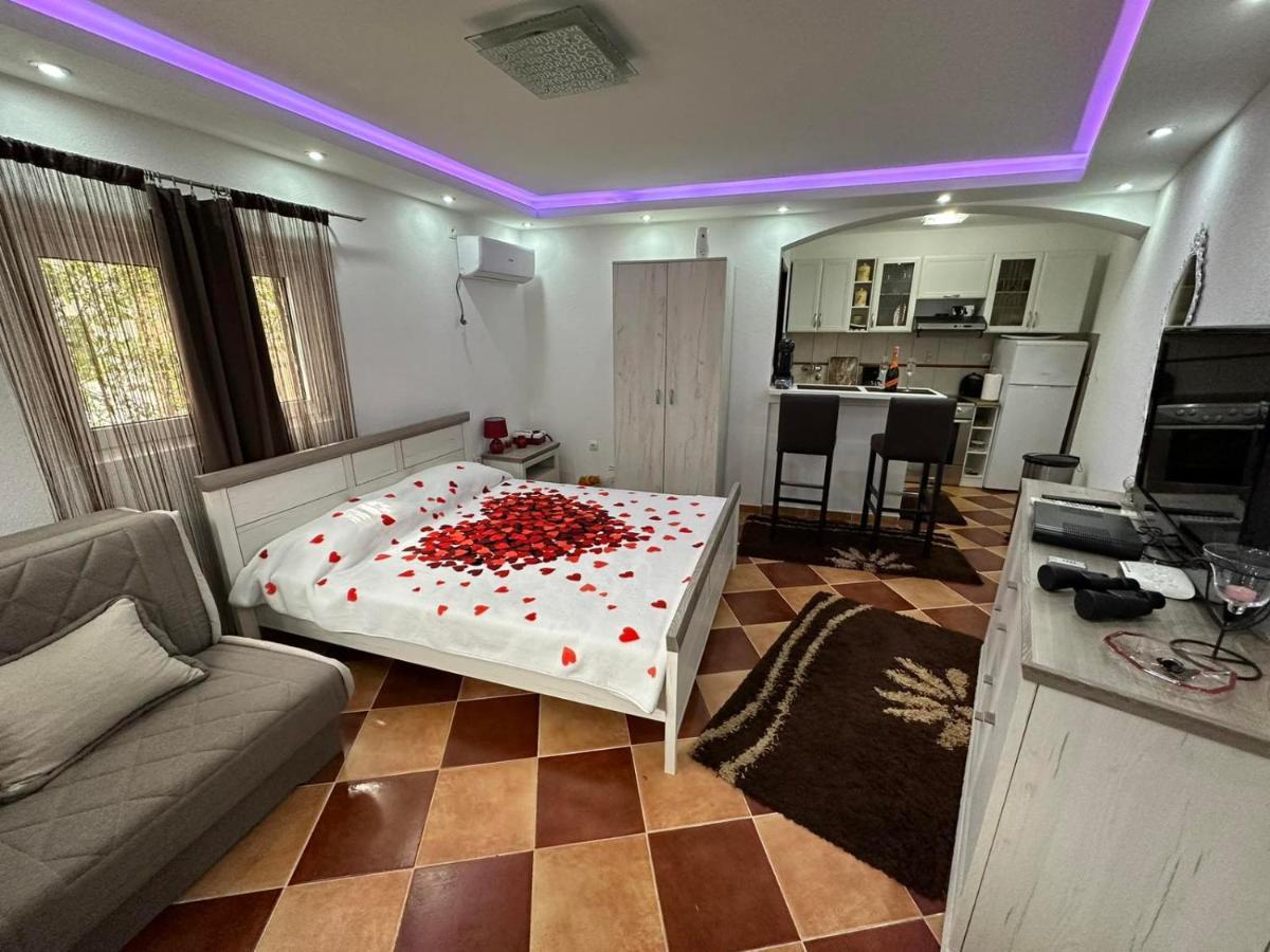 Sunshine Apartment With Private Pool And Parking Cattaro Esterno foto
