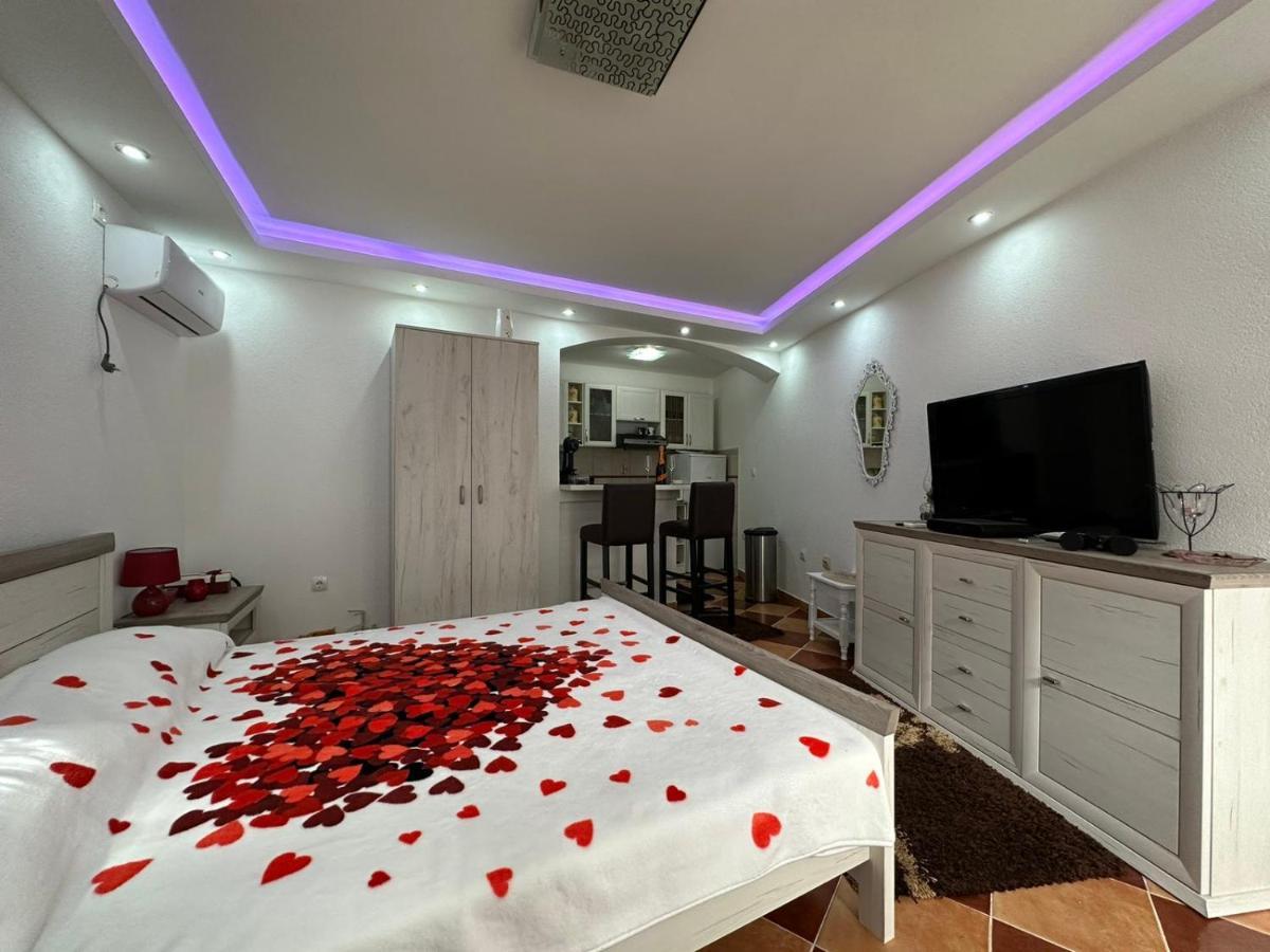 Sunshine Apartment With Private Pool And Parking Cattaro Esterno foto